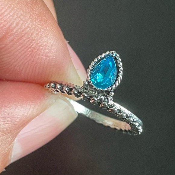 Teal crystal woman ring size 4 - Picture 6 of 8